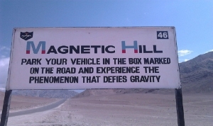 1024px-Magnetic_Hill_Point