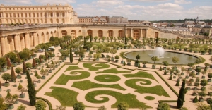 Beautiful-Palace-of-Versailles-in-France-